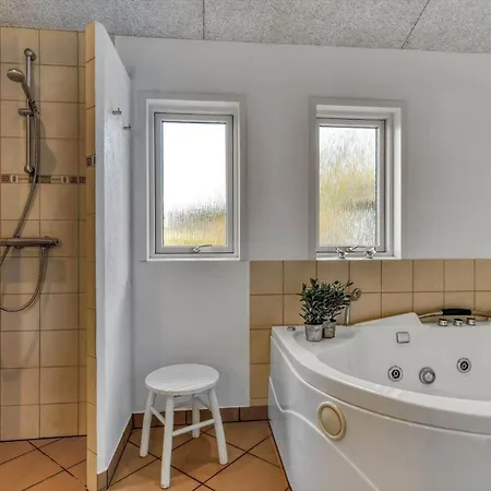 Bv362-blavand-gl-maelkevej-24 Blavand