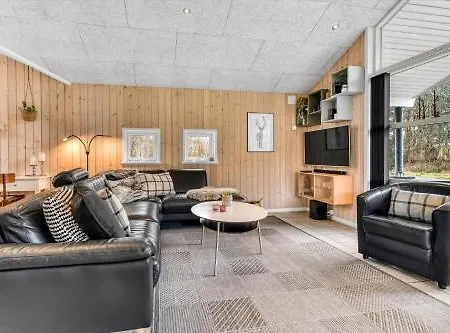 Bv362-blavand-gl-maelkevej-24 Holiday home *