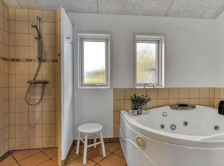 Bv362-blavand-gl-maelkevej-24 Blavand